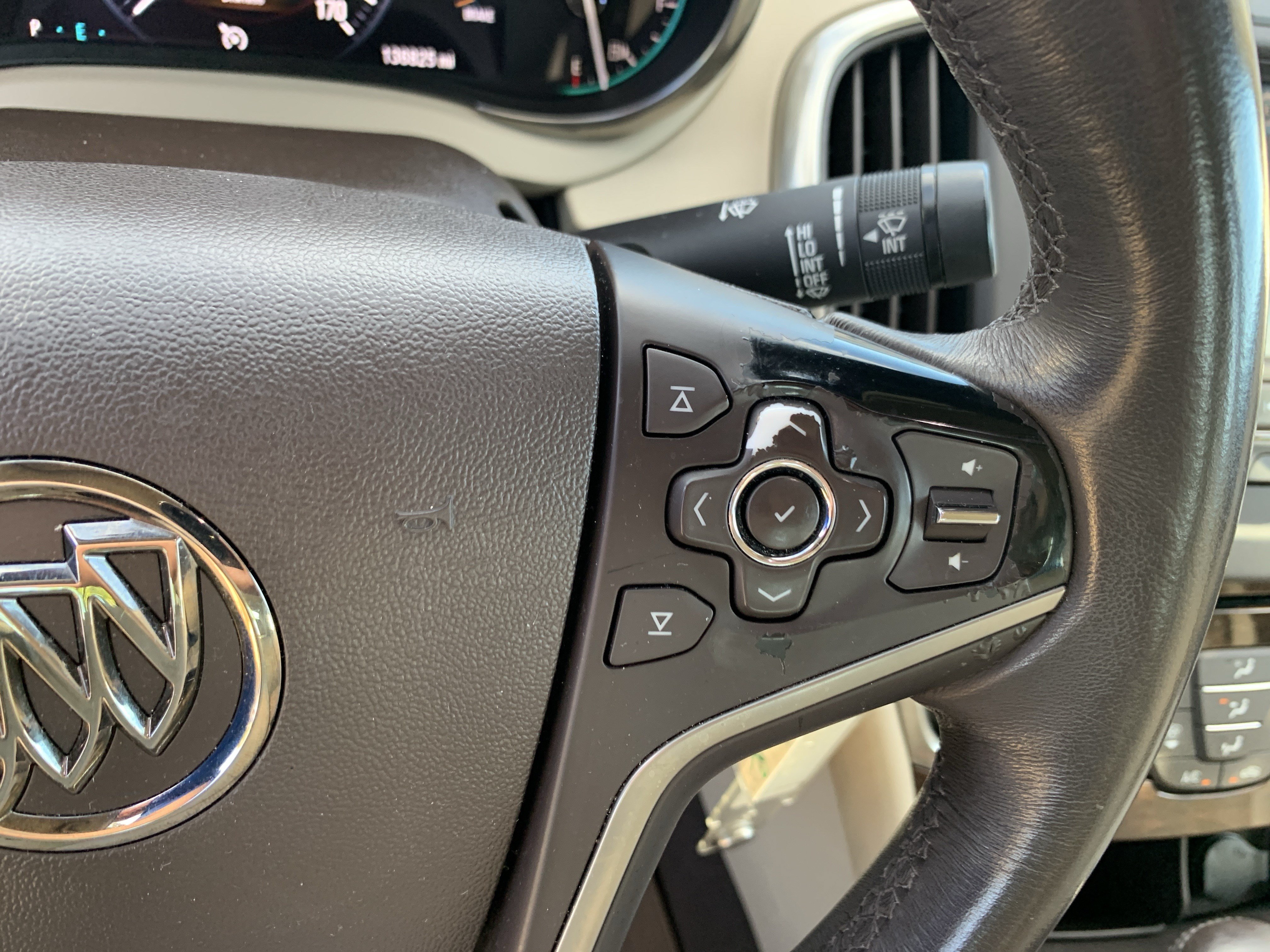 Used 2014 Buick LaCrosse FWD image 20