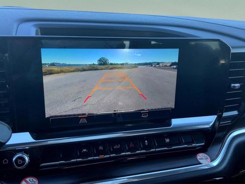 Used 2024 GMC Sierra 1500 SLT image 21