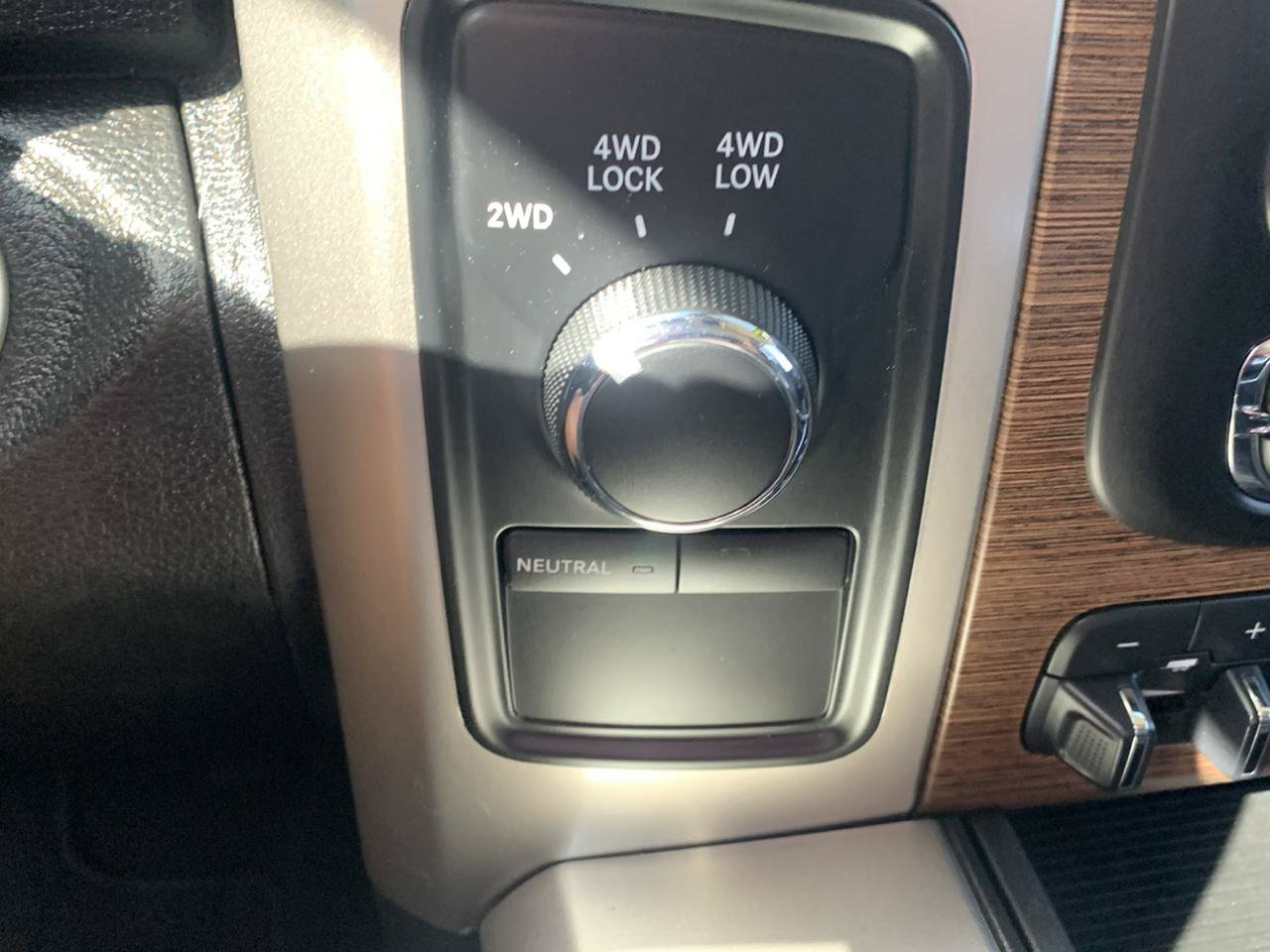 Used 2018 RAM 2500 Laramie AWD/4WD image 30