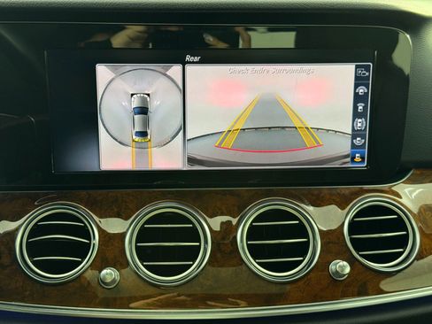 Used 2019 Mercedes-Benz E 300 w/ Premium 1 Package image 32