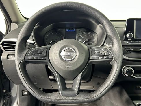 Used 2024 Nissan Altima 2.5 S FWD image 22