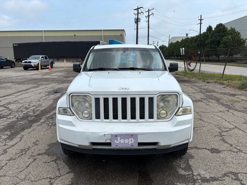 Used 2012 Jeep Liberty Sport RWD image 8