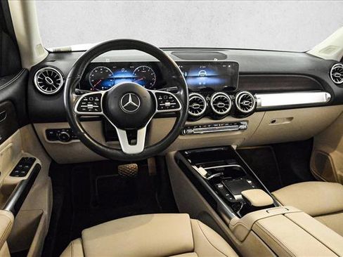 Used 2021 Mercedes-Benz GLB 250 4MATIC image 20