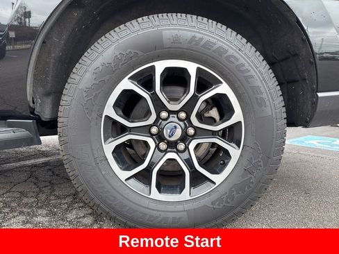 Used 2024 Ford Expedition XLT image 18