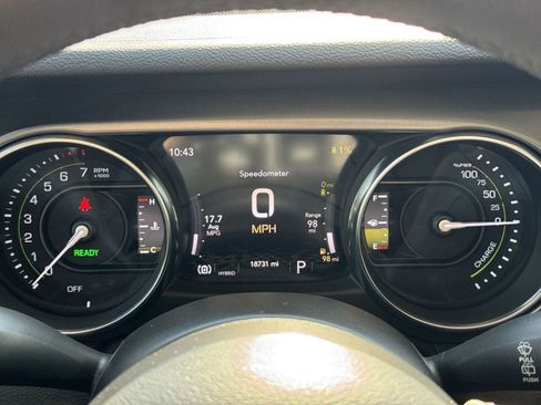 Used 2023 Jeep Wrangler Unlimited w/ 8.4" Radio Group image 21