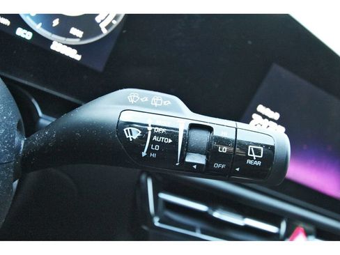 Used 2023 Kia Niro Wind FWD image 18