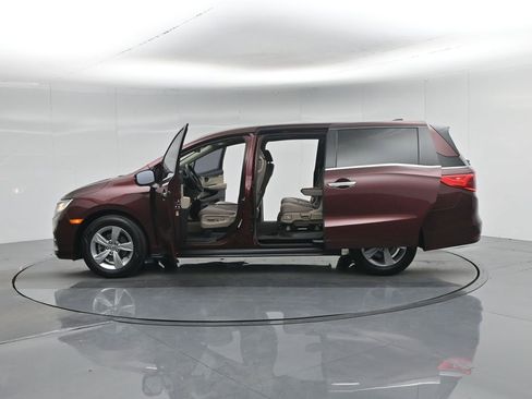 Used 2020 Honda Odyssey EX image 37