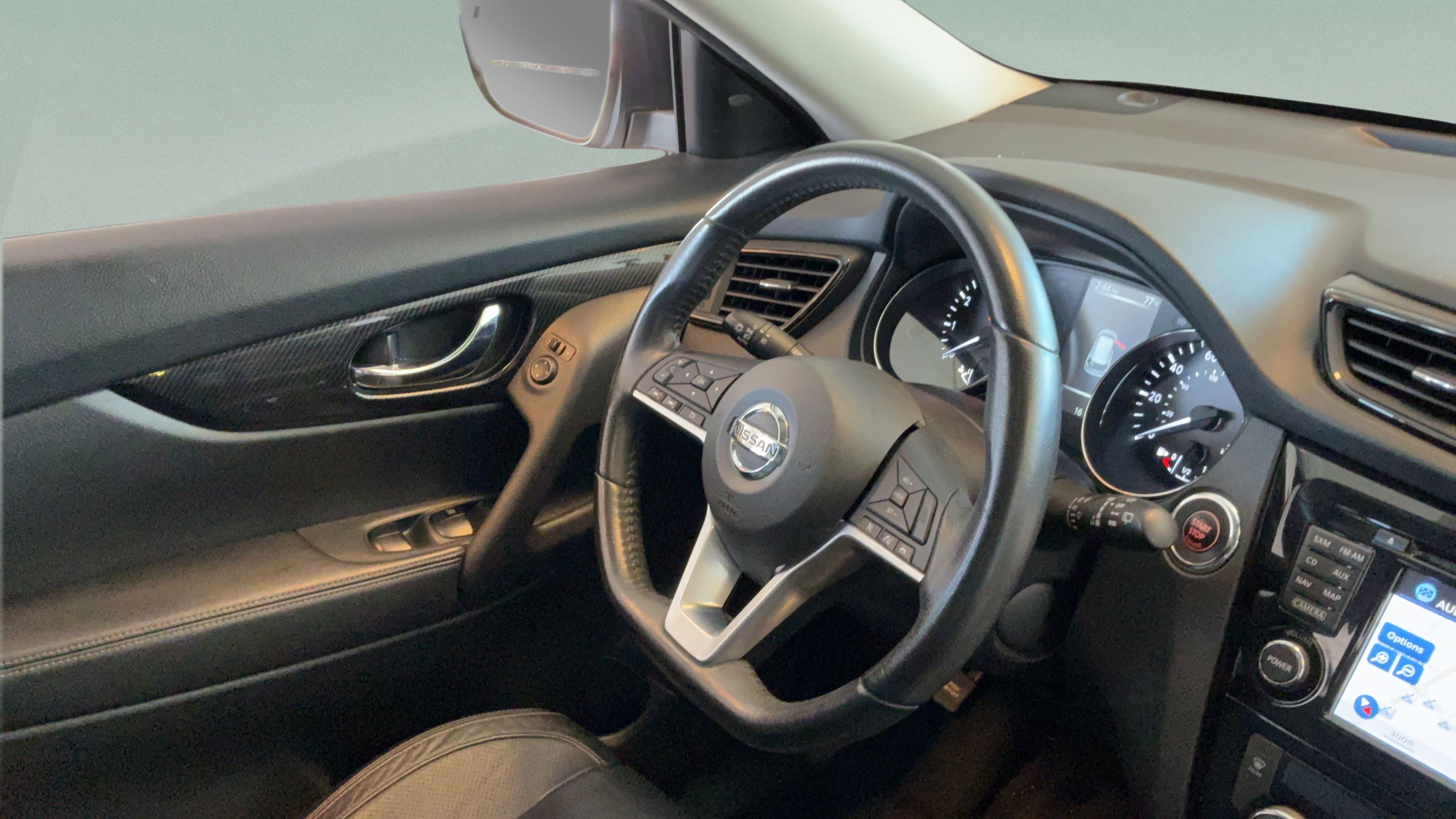 Used 2017 Nissan Rogue SL AWD/4WD image 38