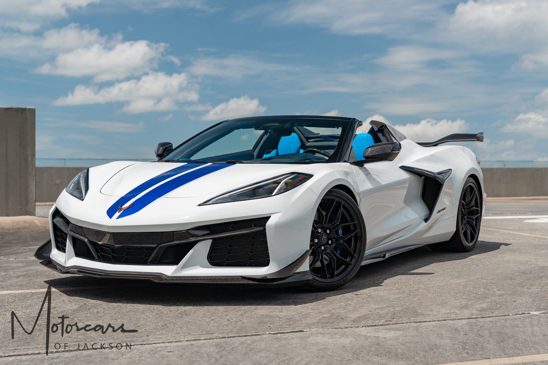 Used 2024 Chevrolet Corvette Z06 RWD image 3