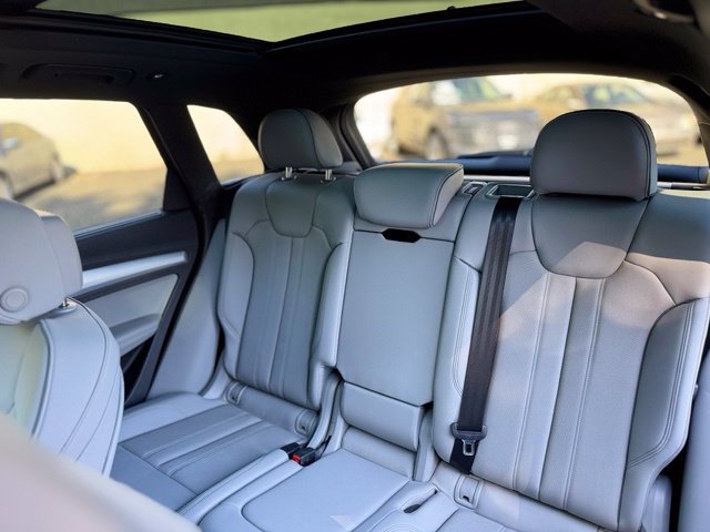 Used 2024 Audi Q5 2.0T Premium Plus w/ Premium Plus Package AWD/4WD image 25