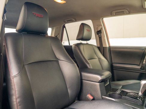 Used 2022 Toyota 4Runner TRD Off-Road Premium image 26