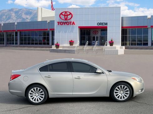 Used 2011 Buick Regal CXL w/ RL2 Preferred Equipment Group image 3