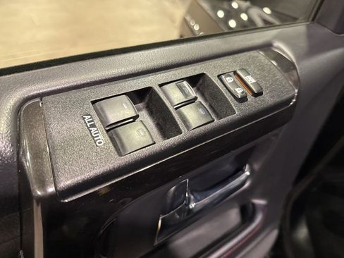 Used 2024 Toyota 4Runner TRD Off-Road Premium image 17