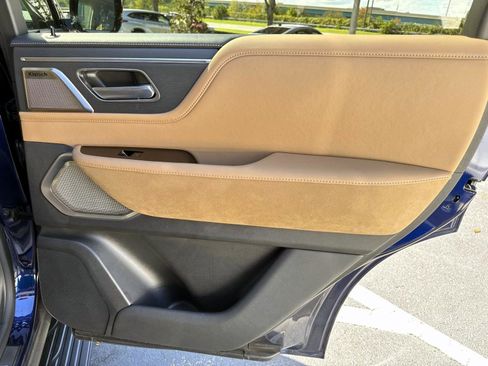 Certified 2025 INFINITI QX80 Sensory image 16