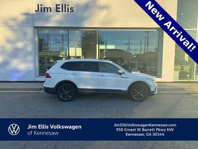 Certified 2022 Volkswagen Tiguan SE w/ Panoramic Sunroof Package
