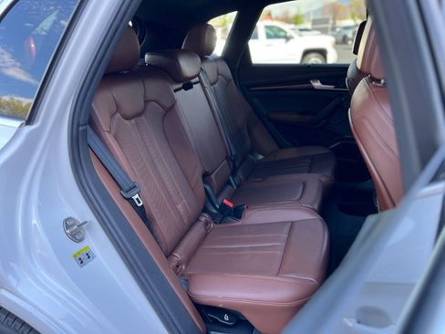 Used 2018 Audi Q5 2.0T Premium Plus w/ Premium Plus Package image 26