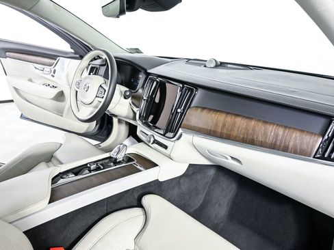 Used 2022 Volvo S90 B6 Inscription w/ Advanced Package AWD/4WD image 26