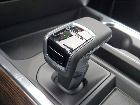 New 2025 GMC Sierra 1500 Elevation w/ Preferred Package image 13