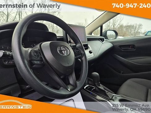 Used 2024 Toyota Corolla LE image 19