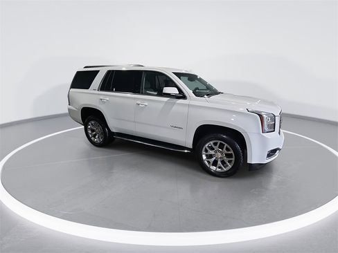 Used 2019 GMC Yukon SLT image 2