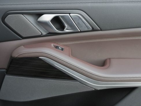 Used 2023 BMW X5 xDrive40i w/ Executive Package image 35