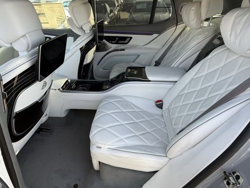 New 2025 Mercedes-Benz Maybach EQS 680 4MATIC image 26