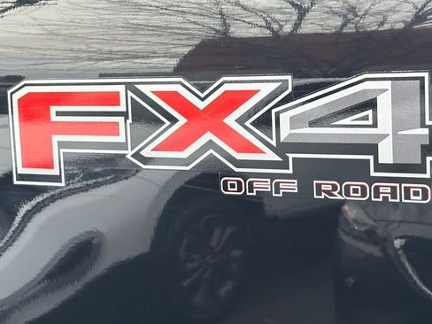 Used 2024 Ford F250 XLT w/ FX4 Off-Road Package image 12