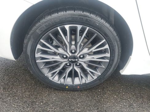 Used 2022 Kia Forte GT-Line w/ GT-Line Premium Package image 11