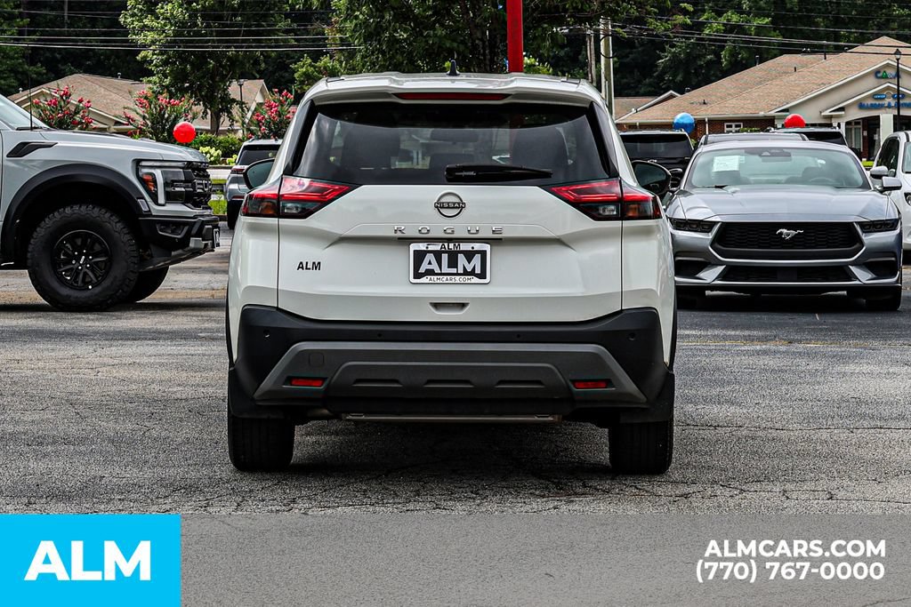 Used 2023 Nissan Rogue S FWD image 11