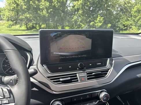 New 2026 Nissan Altima 2.5 SR AWD/4WD image 24