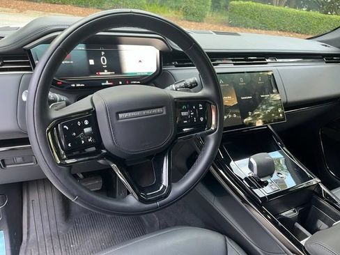 Certified 2025 Land Rover Range Rover Sport Dynamic SE AWD/4WD image 6