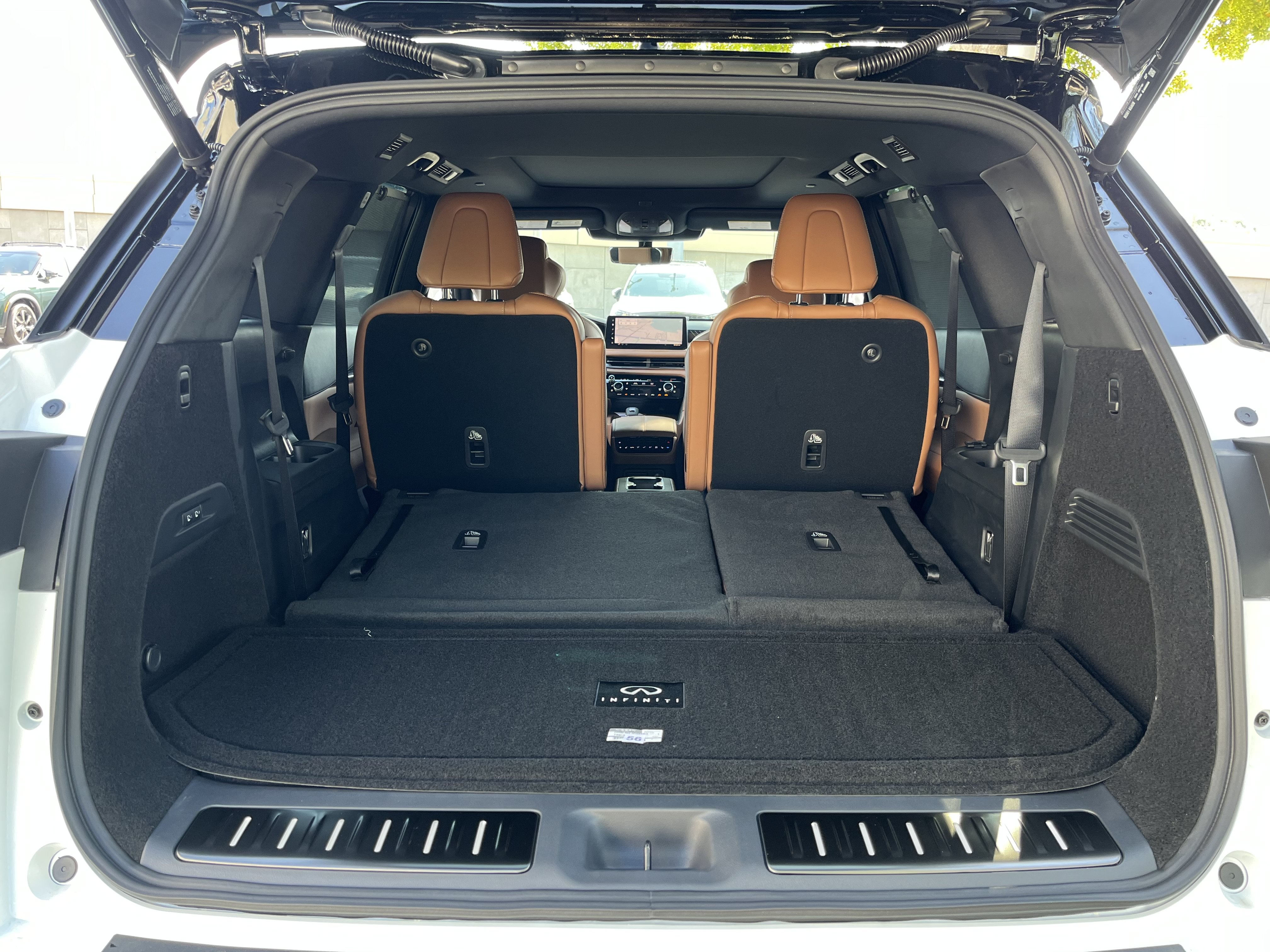Used 2026 INFINITI QX60 Autograph w/ Dark Cargo Package AWD/4WD image 19
