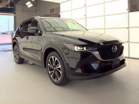 Used 2023 MAZDA CX-5 AWD 2.5 S w/ Premium Plus Pkg image 4