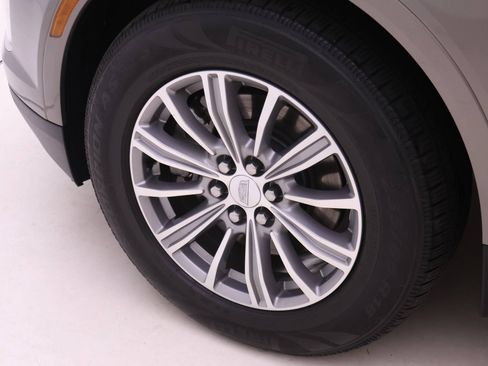 Used 2019 Cadillac XT5 Luxury image 18