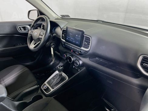 Used 2023 Hyundai Venue SEL FWD image 27