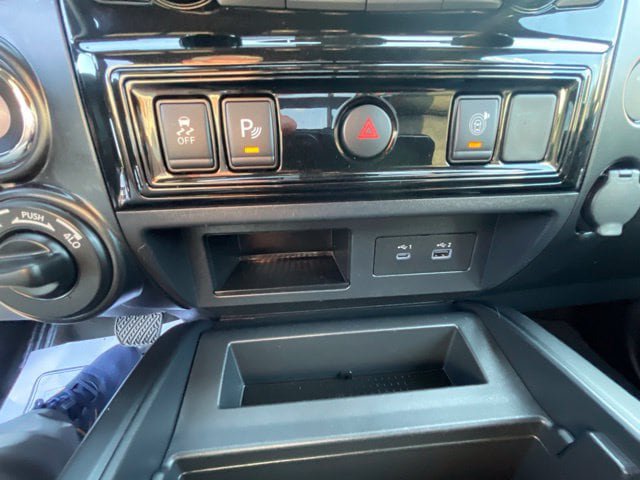 Used 2020 Nissan Titan PRO-4X AWD/4WD image 19