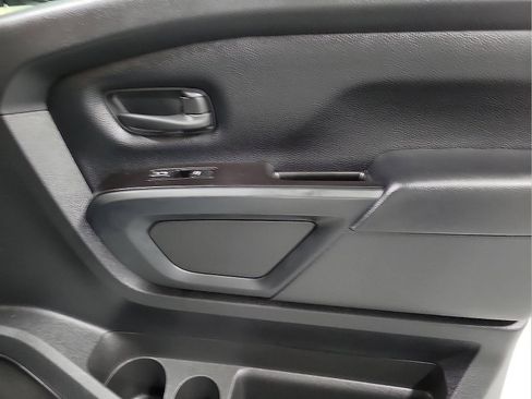 Used 2020 Nissan Titan S w/ S Utility Package image 16