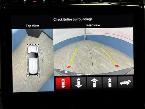 Used 2023 Jeep Grand Cherokee Limited w/ Luxury Tech Group II image 11