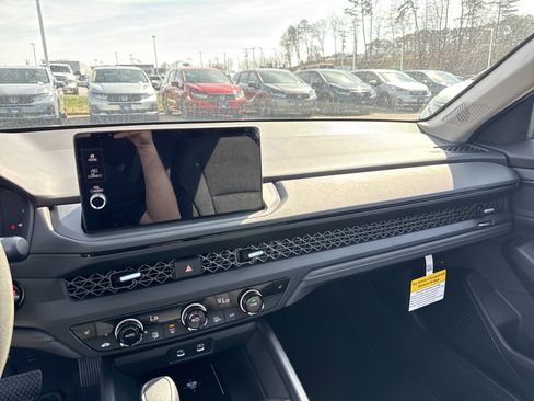 New 2026 Honda Accord SE image 22