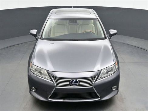 Used 2013 Lexus ES 300h w/ Luxury Pkg image 17