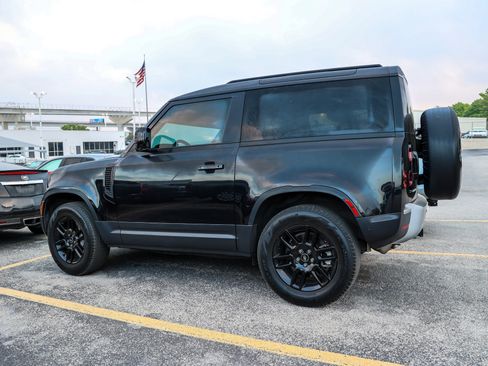 Used 2023 Land Rover Defender 90 SE image 9