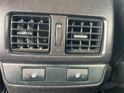 Used 2017 Subaru Outback 2.5i Limited image 20