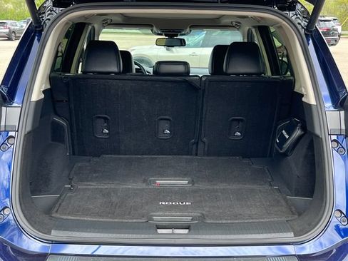 Used 2025 Nissan Rogue SL w/ Tech Package AWD/4WD image 34