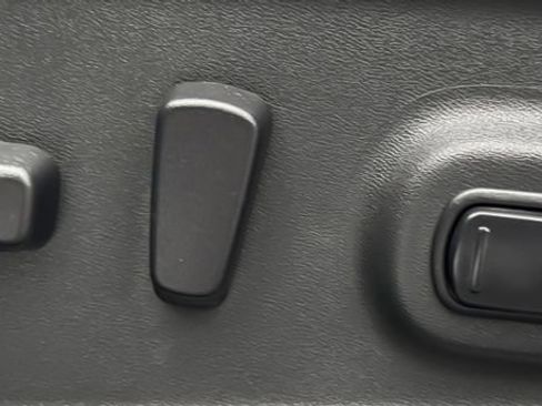 Used 2017 Nissan Pathfinder SL AWD/4WD image 24