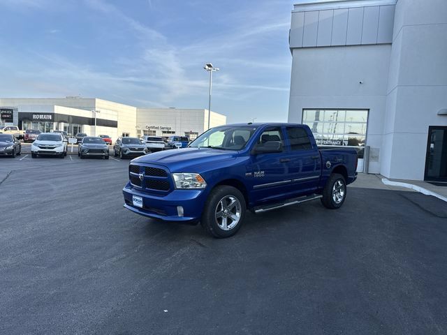 Used 2017 RAM 1500 Express w/ Express Value Package AWD/4WD image 2
