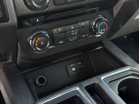 Used 2015 Ford F150 XLT w/ Equipment Group 301A Mid image 31