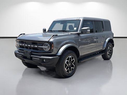 Used 2024 Ford Bronco Outer Banks AWD/4WD image 7