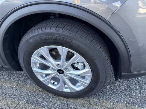 Used 2025 Ford Escape Active image 12