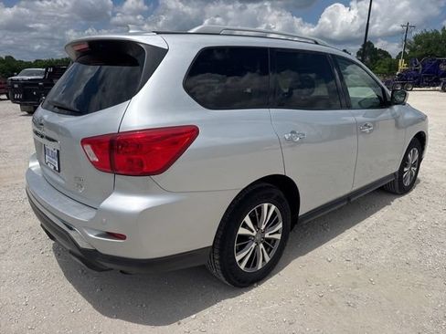 Used 2020 Nissan Pathfinder SL AWD/4WD image 7