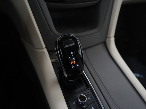 Used 2022 Cadillac XT5 Premium Luxury AWD/4WD image 23